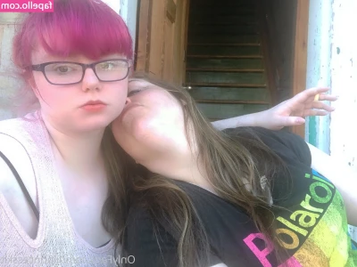 darlingsub - Show your love for your Queens by showering us with TIPS and CUM!