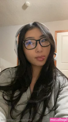 xcindyfree - sooo im learning how to squirt and i left this mess on the bed the