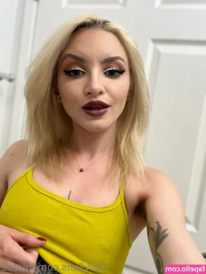 lolafae - Good morning and Happy Friday y all