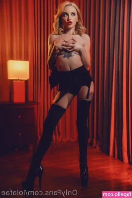 lolafae - Can never have a hump day without a good pic of my