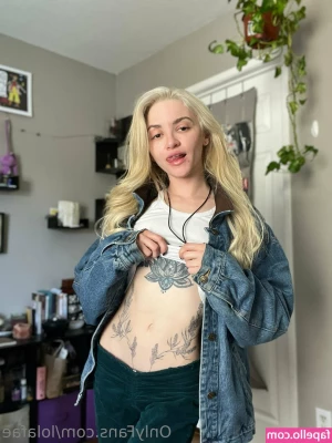 lolafae - How bad do you wanna stick your face in my sneakers ??