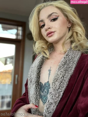 lolafae - Come drain yourself in my dms. I’m waiting. 💋