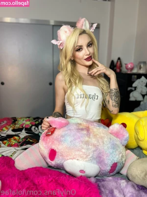 lolafae - Happy Friday  We fucking made it  Hope these help get you to the
