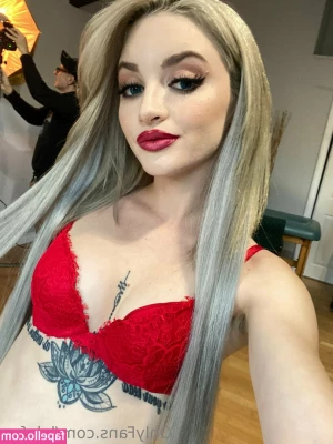 lolafae - Sneak peek of what is waiting in your inbox  baby   Now go enjoy