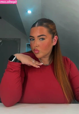 alyssa.garbett [ alyssa-garbett ] - Wanna join me in the garden! 💜💙💜 give em some loving!