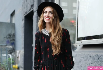 Chiara Ferragni [ chiara-ferragni ] - Fuck machine has arrived