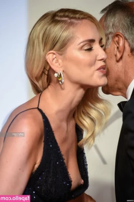 Chiara Ferragni [ chiara-ferragni ] - How s your evening going