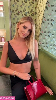 Chiara Ferragni [ chiara-ferragni ] - Do you like this kind of picture