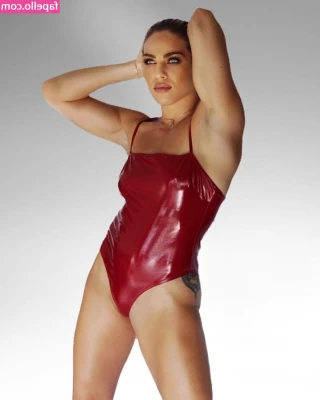 Marina Shafir [ marina-shafir ] - LIKE thiss post😩❤️if you want me in your room looking slutty