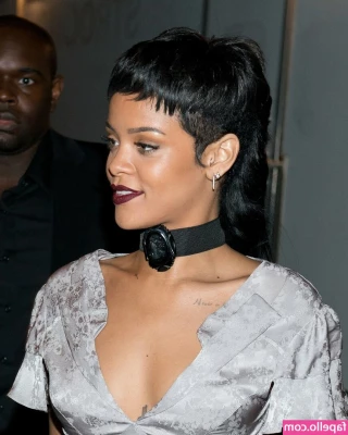 Rihanna - CAN I BE YOUR GIRL ❤️🍑