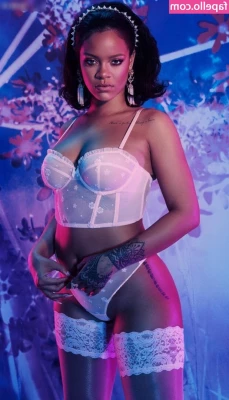 Rihanna - Important announcement: my bum hurts from spanking it for a video. part 1