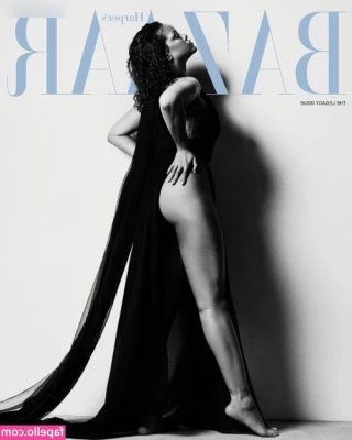 Rihanna - Tan line