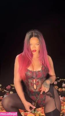 Rihanna - Thank you again to the fan who bought me this cookware    Check out part 1