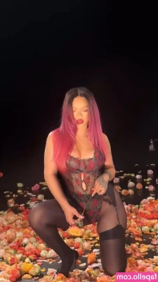 Rihanna - Let’s go Texans tonight! 🏈