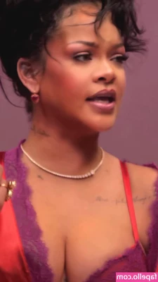 Rihanna - una chupada mia y se te reinicia la vida
