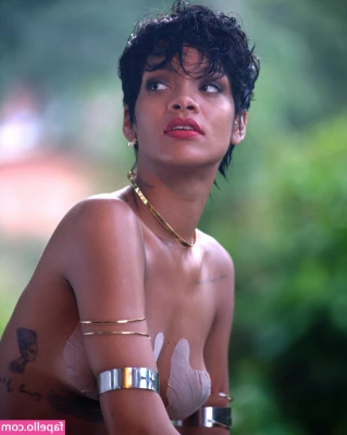 Rihanna - I was a naughty girl, would you punish me? (November 24, 2021)