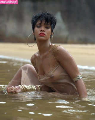 Rihanna - Do I have a babygirl look? 🥺 #12