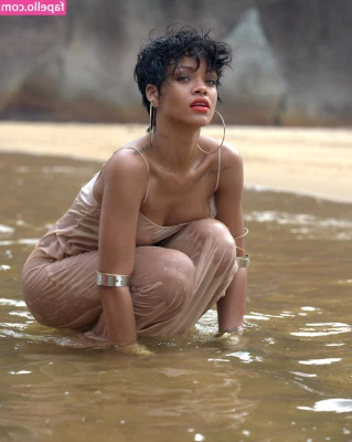Rihanna - When he wakes you in the middle of the night wanting round 2 part 2
