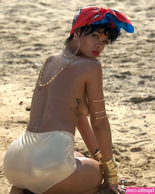 Rihanna - You wanna be the reason why I have a big smile on My face :) ? You