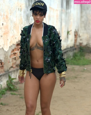 Rihanna - An old favourite pic of mine part 1