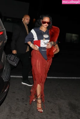 Rihanna - Tonight s CHOICE