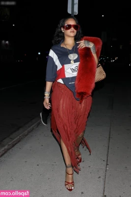 Rihanna - Running a deal on my GFE for 30 days  Only  75  Message me for more