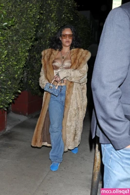 Rihanna - Suck on my balls part 1