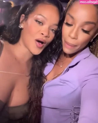 Rihanna - Enjoy the view
