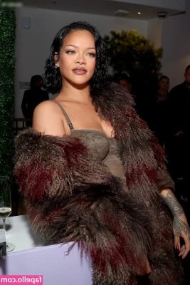 Rihanna - Sorry for the unusual lack of content  I was looking into other sites