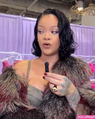Rihanna - POV BTS Livestream 1 of 3… CUM See this HOT Spontaneous POV BTS