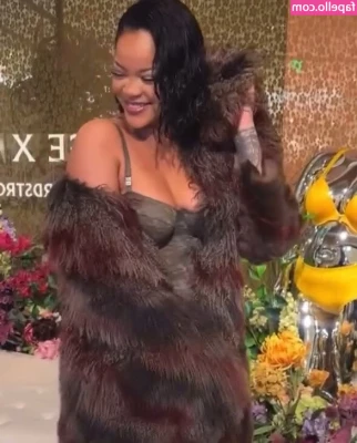 Rihanna - Struggling to get off despite my massive belly…