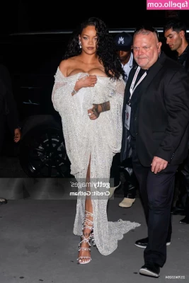 Rihanna - 𝕨𝕒𝕟𝕟𝕒 𝕤𝕖𝕖 𝕥𝕙𝕖
