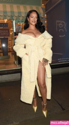 Rihanna - Mi primo y yo nos cogimos a escondidas de mi tía y casi nos