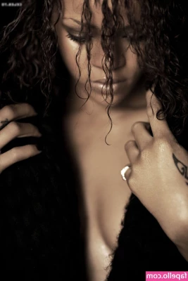 Rihanna - 🦾 Fuck Machine Flash Sale! 🔥 Want to see me take my pussy to