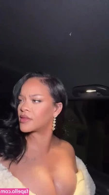 Rihanna - I hope you have a great start into the weekend! 🥳🥰 Any plans?  