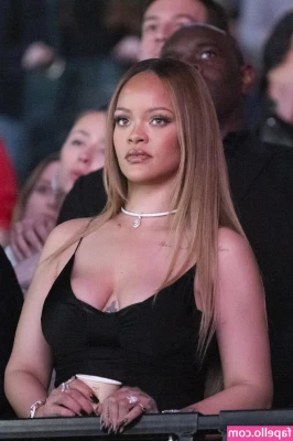 Rihanna - Lost the chord to my hard drive so I haven t been able to upload