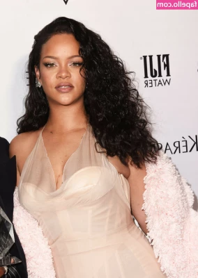 Rihanna - Archived video  154  Just sent out DM to current subscribers  If you