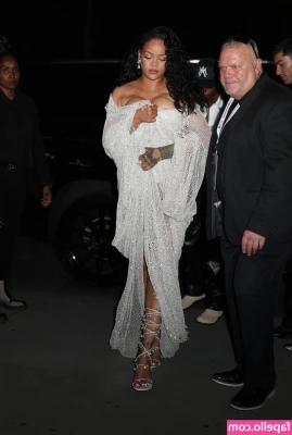 Rihanna - Thank you  all of you  you ve given me my BEST month this whole year