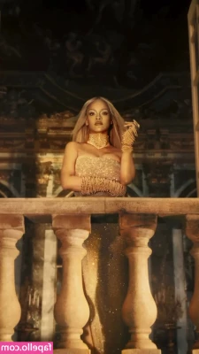 Rihanna - POW! Ever wondered what my personal style is? This is!