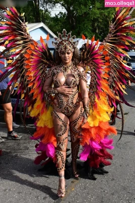 Rihanna - Erotic asphyxiatiön anyone? PM me to get the details on how to
