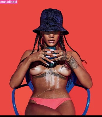 Rihanna - Hope you’re having a great day 😘