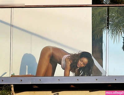Rihanna - Watch me play with my new Brickzilla Toy  Check your inbox part 1