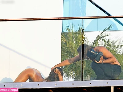 Rihanna - Who wants to play with me?