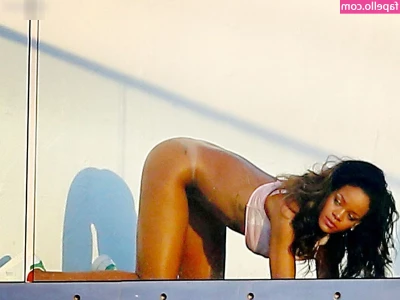 Rihanna - Stuck your hard cock here!