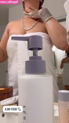 Rihanna - Gotta keep her clean