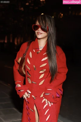 Rihanna - My favourite present