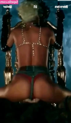 Rihanna - Missing this
