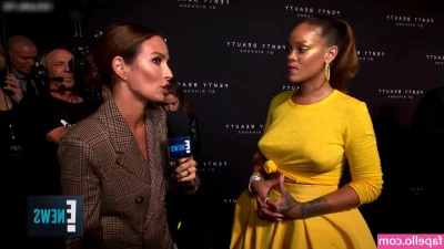 Rihanna - Bare feet and tickling  super high-quality horizontal video 6 min in