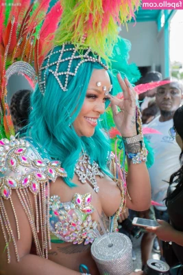 Rihanna - KING AND QUEEN OF THE SUMMER CONTEST       If you want support a