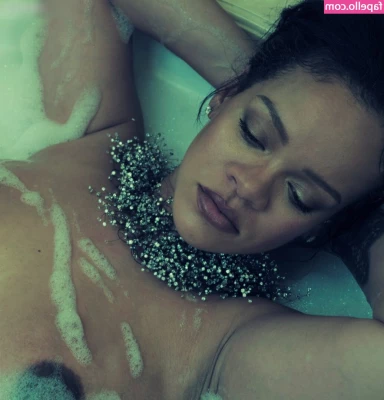 Rihanna - Check Your DM s If You Want To Play With Your Jingle-Balls MERRY